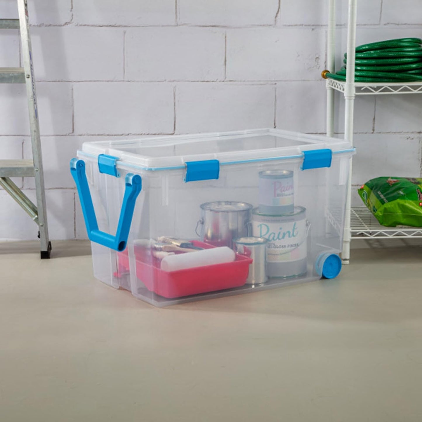120 Qt Wheeled Storage Tote W/ Lid, 30 gal, Clear, Polypropylene