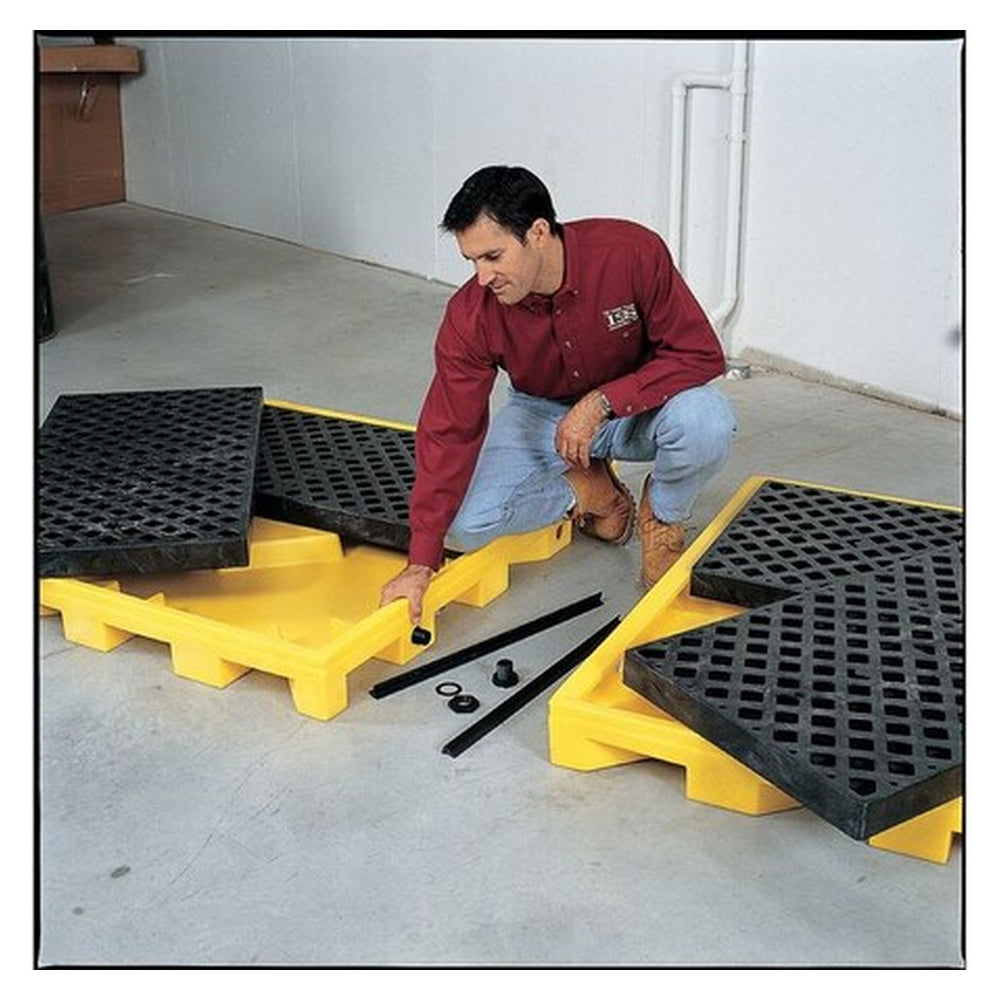 UltraTech 1-Drum Modular Polyethylene Spill Containment Deck (11-Gallon Sump, 1,500 lb Capacity) - View 3 (H4944073)